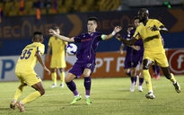 HLV Kim Sang-sik đau đầu với hàng tiền đạo đội tuyển Việt Nam