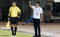 GĐKT Vũ Tiến Thành tái xuất, HAGL 'dìm' hy vọng trụ hạng của CLB Đà Nẵng?