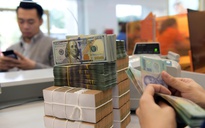 Giá USD hôm nay 30.5.2025: Ngân hàng tăng lên mức cao mới