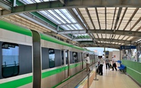 Khi nào 'vá' xong mái nhà ga tàu Cát Linh - Hà Đông?