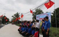 Đỏ thắm đường cờ Tổ quốc