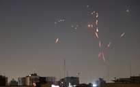 Israel: 'Máy bay chúng tôi đang tự do quần thảo trên không phận Tehran'