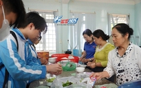 'Bữa sáng 0 đồng' tiếp sức thí sinh thi tốt nghiệp THPT