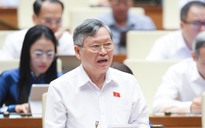 Hàng trăm tấn thuốc giả, thực phẩm giả bán tràn lan, lỗ hổng ở đâu?