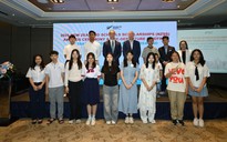 Cách học sinh từ lớp 9, 10 'săn' học bổng chính phủ nước nói tiếng Anh