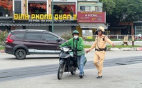 CSGT TP.HCM xử lý nhiều tài xế băng ngang đường ray xe lửa