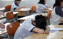 Từ đề thi tiếng Anh tốt nghiệp THPT: 'Yếu thế, khó khăn thì đừng nên chọn'?