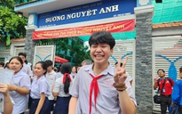 Sĩ tử mong không 'gục ngã', 'bật khóc' sau giờ thi toán lớp 10 TP.HCM
