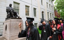 Đại học Harvard mở rộng đơn kiện chính quyền Mỹ