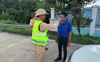 Tài xế vi phạm nồng độ cồn kịch khung vẫn chở 45 khách trên cao tốc