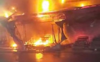 TP.HCM: Cháy nhiều ki ốt trong chợ ở xã An Nhơn Tây