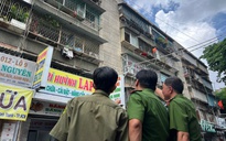 Người dân TP.HCM đồng thuận tháo dỡ 'chuồng cọp'