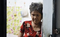 Xin cứu người phụ nữ bán vé số, vay nợ để lo đám tang cho mẹ