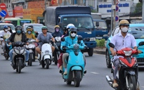 Tài xế công nghệ TP.HCM cân nhắc mua xe điện: Xe xăng đang chạy xử lý thế nào?