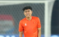 ‘Ly kỳ’ chuyện Lý Đức suýt không thể ra sân trận thắng Campuchia: Nén đau để tỏa sáng