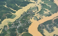 Nhìn từ trực thăng: Xã miền núi Mỹ Lý ở Nghệ An tan hoang sau lũ dữ