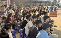 Thi sát hạch bằng lái xe tới nửa đêm