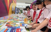 Bộ trưởng GD-ĐT trả lời về một bộ sách giáo khoa chung cho cả nước