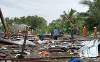 Lốc xoáy làm sập và tốc mái 22 căn nhà tại Cà Mau
