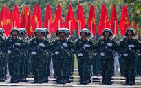 Chiến sĩ đẫm mồ hôi, 'gồng mình' trên mặt đường ảo ảnh luyện tập cho nhiệm vụ A80