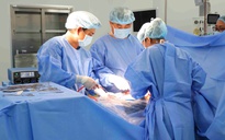 Bé gái 15 tuổi bị khối u buồng trứng kích thước tương đương thai 7 tháng