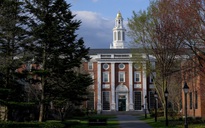 Chính quyền ông Trump dọa không công nhận Harvard