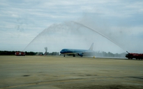 Khoảnh khắc Vietnam Airlines đón hành khách thứ 350 triệu