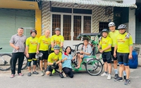 Tình người lan tỏa từ một câu lạc bộ xe đạp