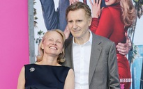 'Bom sex' Pamela Anderson và mối tình mới chớm với 'quái kiệt' Liam Neeson