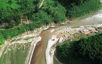 Sông Nước Xa bị 'xẻ thịt' công khai