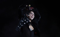 DPR Ian trình diễn bùng nổ, ‘thả thính’ fan nữ bằng tiếng Việt