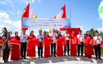 Báo Thanh Niên khánh thành cây cầu 'trong mơ' ở vùng đất cuối bản đồ Việt Nam