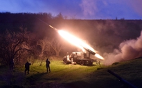 Mỹ bán tên lửa tầm xa cho Ukraine?