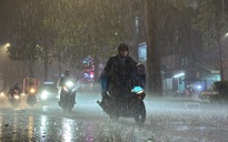 Cảnh báo về vùng áp thấp đang mạnh lên hướng về Biển Đông