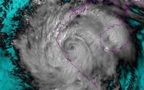Dị thường bão số 5: 3 giờ đứng yên, 10 giờ quần thảo đất liền