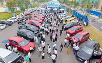 VinFast bàn giao lô xe Limo Green chuyên vận tải đầu tiên cho khách hàng