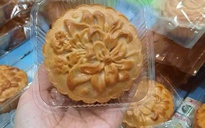 Bánh trung thu 'nhà làm' đứng hình, công ty lớn tăng sản lượng