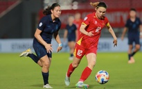 HLV Campuchia khen nữ Việt Nam quá mạnh, HLV Mai Đức Chung 'tính tôi hơi tham nên...'