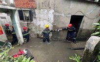 TP.HCM: Nhiều căn nhà tỉnh lộ 43 ngập nặng, 50 hộ dân bị ảnh hưởng