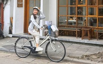 Lan tỏa trên mạng xã hội: Người phụ nữ 4 năm đạp xe đi làm
