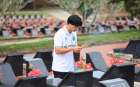 Công Phượng cùng đồng đội tri ân các anh hùng liệt sĩ trước mùa giải mới