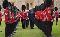Chùm ảnh: Hoàng gia Anh long trọng đón Tổng thống Trump tại Lâu đài Windsor