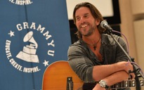 Gia đình nhạc sĩ đoạt giải Grammy qua đời bởi tai nạn máy bay