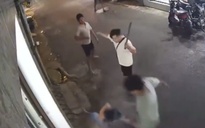 Lấy lời khai nhóm hành hung người khác đến ngất xỉu giữa đường ở TP.HCM