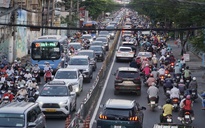 Cục Đăng kiểm nói gì về lo ngại '96% xe xăng phải ngừng bán vào 2030'?