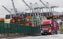 Mỹ áp loạt thuế mới lên xe tải, nội thất và dược phẩm