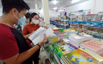 Luật hóa quy định một bộ sách giáo khoa sử dụng thống nhất toàn quốc