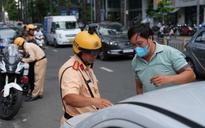 Lưu ý vị trí cấm quay đầu ô tô dù không có biển báo