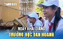 Khai giảng giữa trường học tan hoang do bão số 5 tàn phá