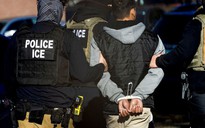 Mỹ tiếp tục siết lao động nhập cư, Hàn Quốc đưa công nhân bị bắt về nước